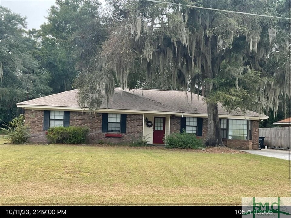 1337 Whitfield Park Dr in Savannah, GA - Building Photo