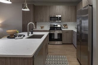 The Waverly at Winter Haven in Winter Haven, FL - Building Photo - Building Photo