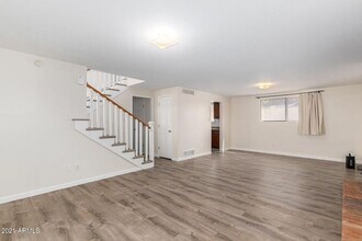 1121 E Concorda Dr in Tempe, AZ - Building Photo - Building Photo