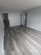 127 Shields Rd in Youngstown, OH - Building Photo - Building Photo