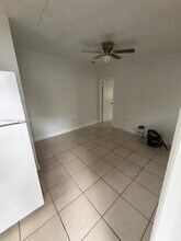 5411 Ravenswood Rd in Fort Lauderdale, FL - Building Photo - Building Photo