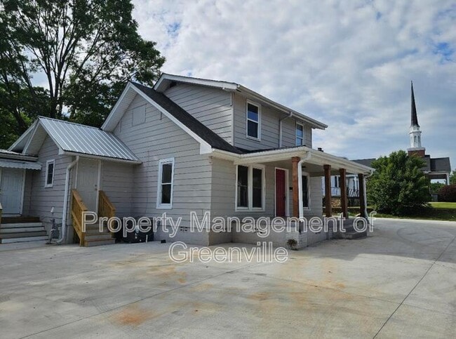 504 S Main St in Greer, SC - Building Photo - Building Photo