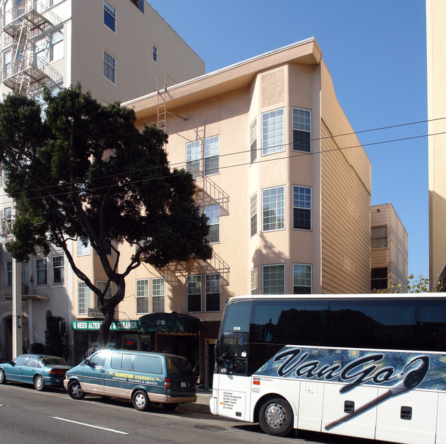 2723-2727 Van Ness Ave in San Francisco, CA - Building Photo - Primary Photo