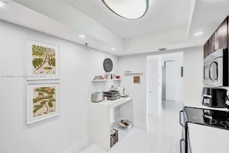 20355 NE 34th Ct in Aventura, FL - Building Photo - Building Photo