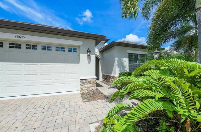 15679 Lemon Fish Dr in Lakewood Ranch, FL - Building Photo - Building Photo