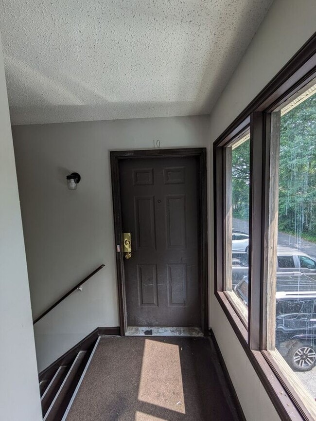 1243 Main Ave Dr NW in Hickory, NC - Building Photo - Building Photo