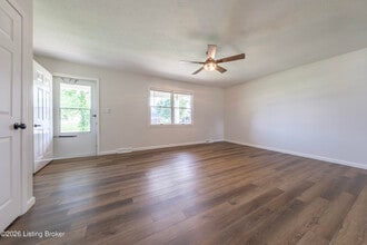 309 E 6th St in Hardinsburg, KY - Building Photo - Building Photo