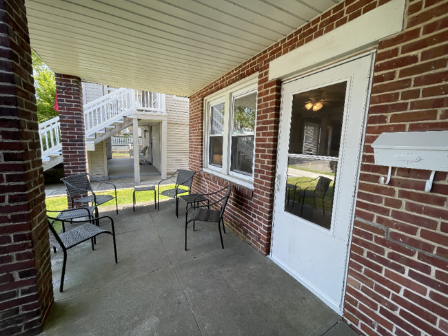 321 Wesley Ave-Unit -1st Fl in Ocean City, NJ - Foto de edificio - Building Photo