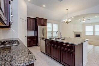 21319 Cold Rain Dr in Richmond, TX - Building Photo - Building Photo