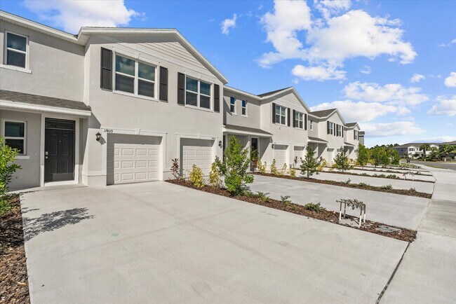 17409 Haysack Ter in Lakewood Ranch, FL - Building Photo - Building Photo