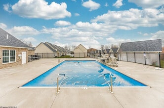 2046 Mountain Ash Ln in Morgantown, WV - Building Photo - Building Photo