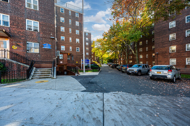 1880 Pacific St in Brooklyn, NY - Building Photo - Building Photo