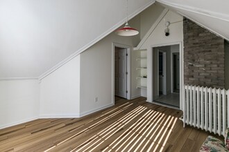 1108 Madison St in Syracuse, NY - Building Photo - Building Photo