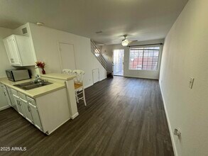 2301 E University Dr in Mesa, AZ - Building Photo - Building Photo
