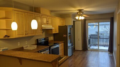 4217 Tumbleweed Cres in Windsor, ON - Building Photo - Building Photo