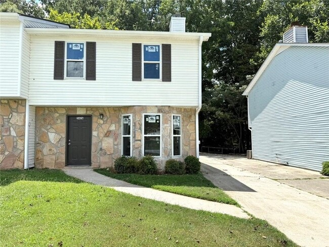 property at 3626 N Hopkins Ct