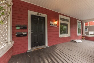 808 E Ann St in Ann Arbor, MI - Building Photo - Building Photo