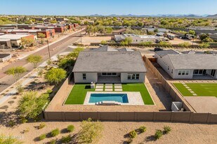 4236 E Whisper Rock Trl in Cave Creek, AZ - Building Photo