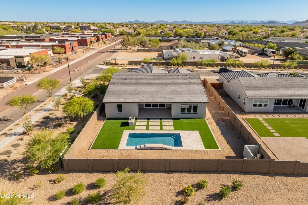 4236 E Whisper Rock Trl in Cave Creek, AZ - Building Photo