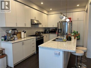 44 Ebenezer Dr in Hamilton, ON - Building Photo - Building Photo