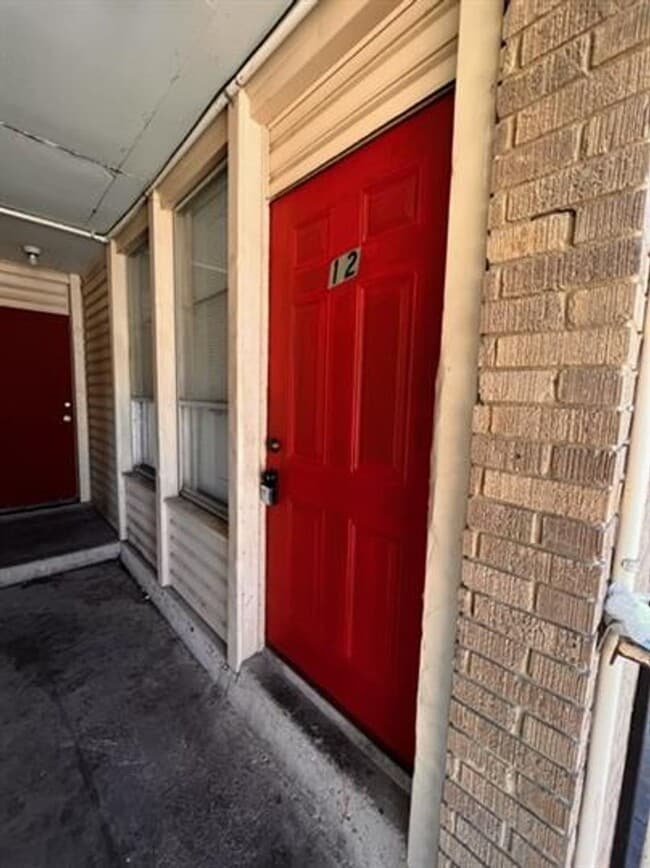 151 N Belvedere Blvd in Memphis, TN - Building Photo - Building Photo