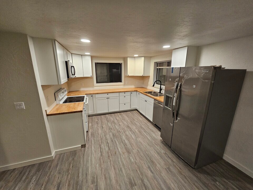 113 N Seventh St in Manhattan, MT - Building Photo
