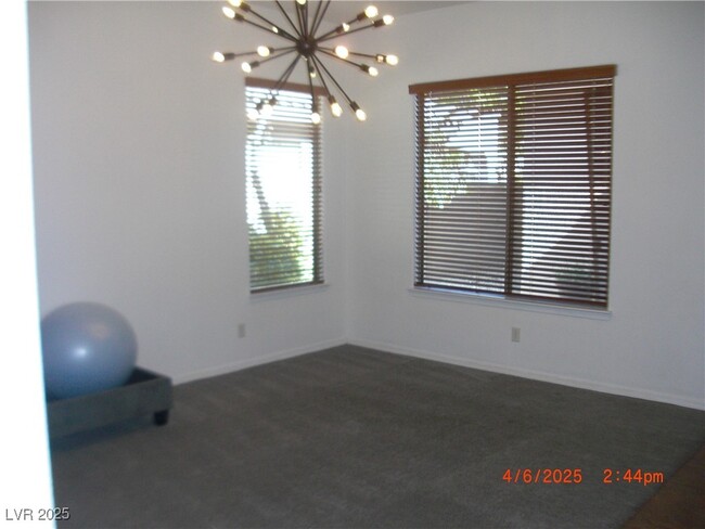 property at 9 Holston Hills Rd