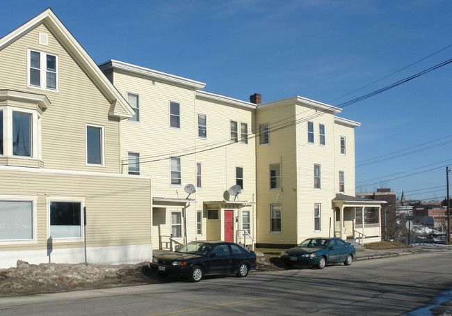 15 Hampshire St in Auburn, ME - Building Photo - Building Photo