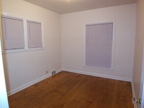 5453 N 40th St, Unit Custer Park lower in Milwaukee, WI - Foto de edificio - Building Photo