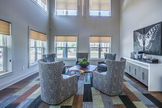 At The Park Apartments in Memphis, TN - Building Photo - Interior Photo
