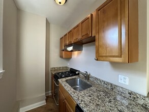 901 Green Bay Rd in Winnetka, IL - Building Photo - Building Photo