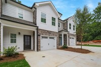 15 Sprayberry Rd in Newnan, GA - Building Photo - Interior Photo