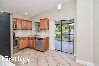 5315 NW 93 Ave in Sunrise, FL - Building Photo - Building Photo