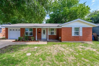 157 Bob White Rd in Denison, TX - Building Photo - Building Photo