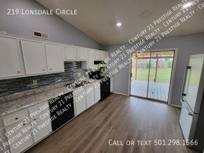 219 Lonsdale Cir in Jacksonville, AR - Building Photo - Building Photo