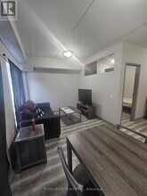 275 Larch St in Waterloo, ON - Building Photo - Building Photo