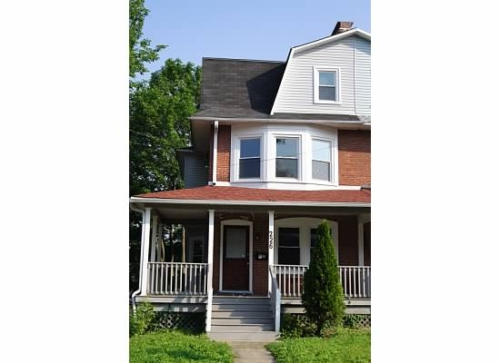 Main Line Student Rental in Ardmore, PA - Building Photo