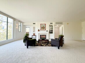 144 S 3rd St, Unit 529 in San Jose, CA - Building Photo - Building Photo