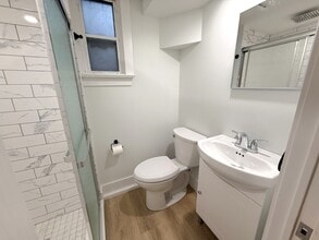 330 Willingdon Av in Kingston, ON - Building Photo - Building Photo