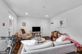 1616 Fairmount Ave in Philadelphia, PA - Building Photo - Building Photo