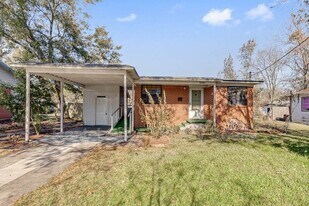 5261 Quan Dr in Jacksonville, FL - Building Photo