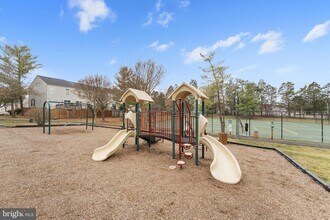 9228 Acer Ln in Manassas, VA - Foto de edificio - Building Photo