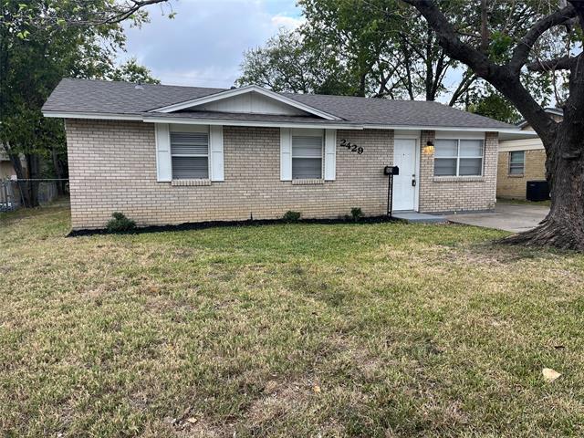 2429 Narobi Pl in Mesquite, TX - Building Photo