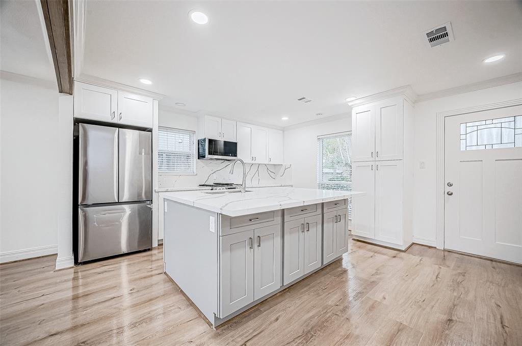 1739 Nocturne Ln in Houston, TX - Building Photo