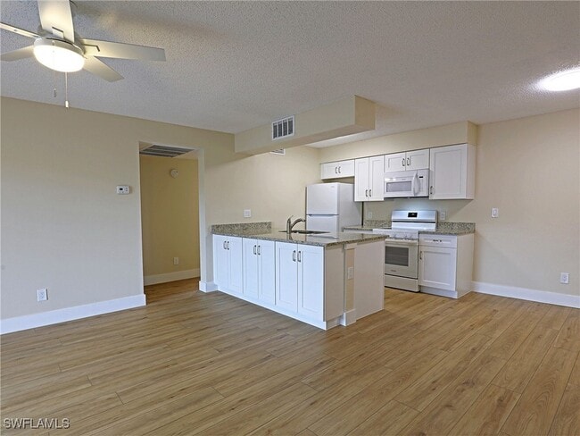 5311 Summerlin Rd in Ft. Myers, FL - Building Photo - Building Photo