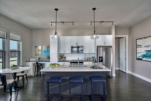 Taylor Lofts in Dallas, TX - Building Photo