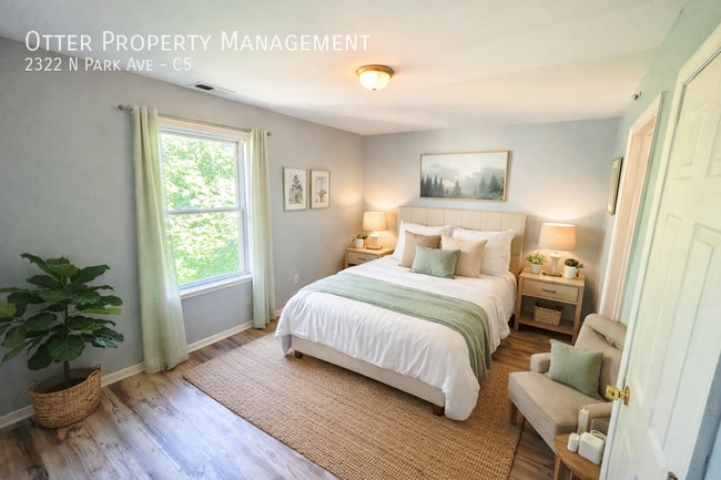 property at 2322 N Park Ave