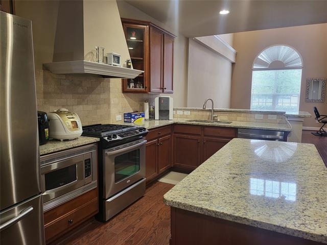 6912 Oeste Dr in Irving, TX - Building Photo