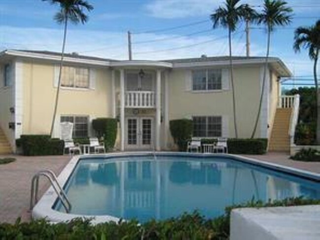 5800 NE 22nd Way, Unit 523 in Fort Lauderdale, FL - Building Photo - Building Photo