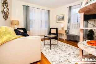 191 Kent St in Brookline, MA - Building Photo